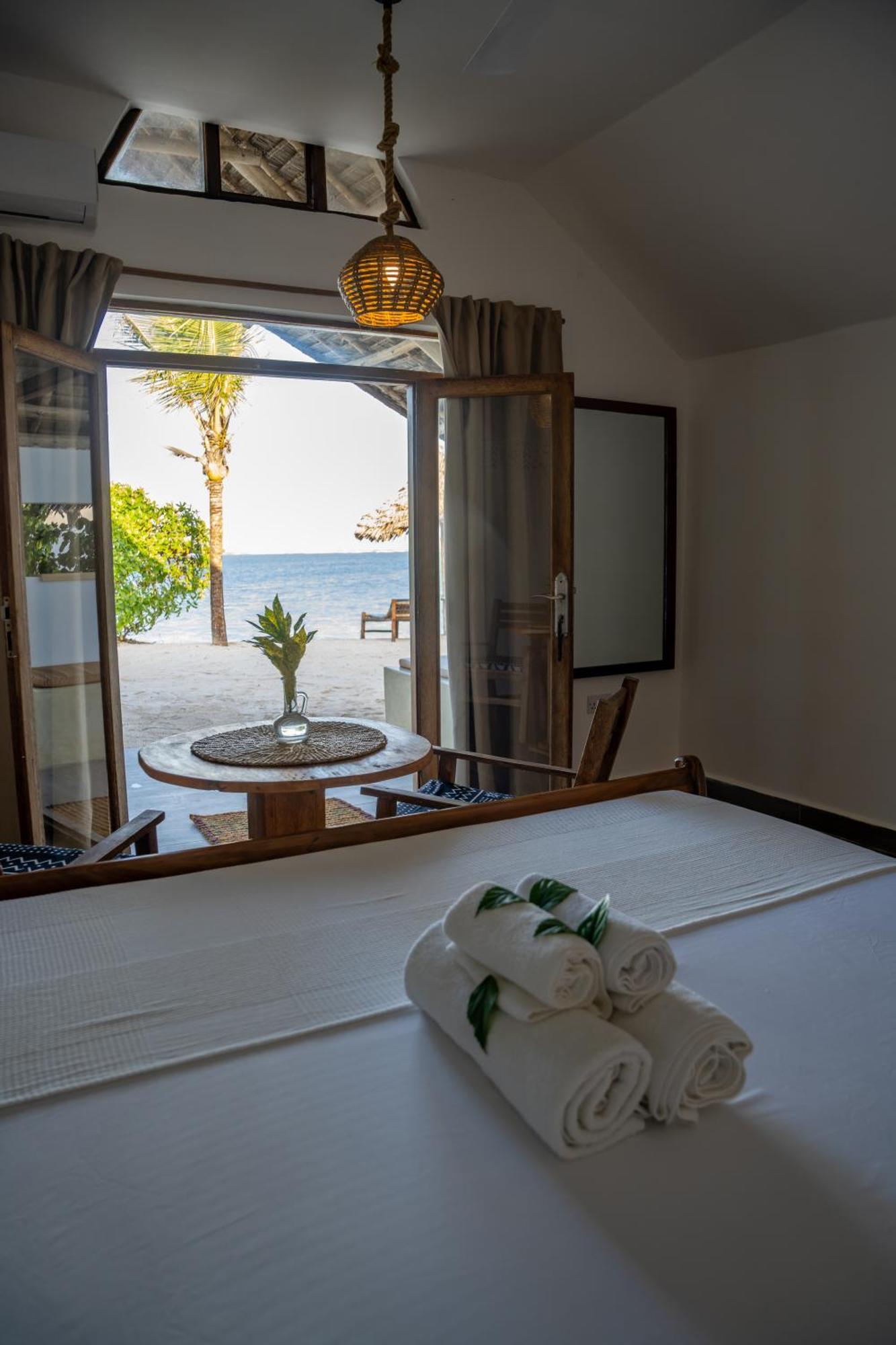 Juana Ocean Villas Makunduchi Экстерьер фото