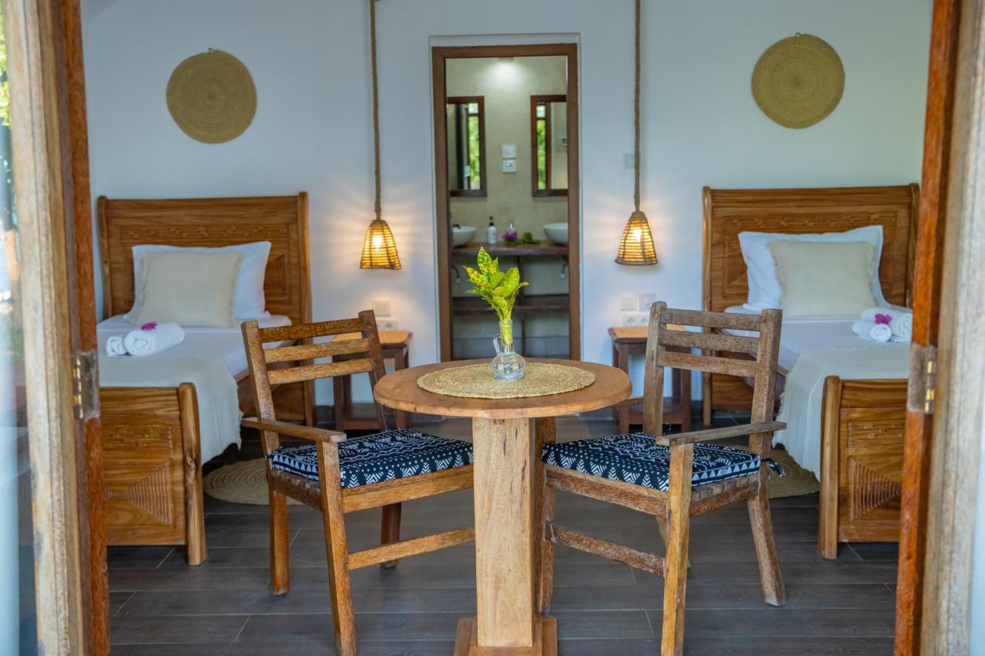 Juana Ocean Villas Makunduchi Экстерьер фото