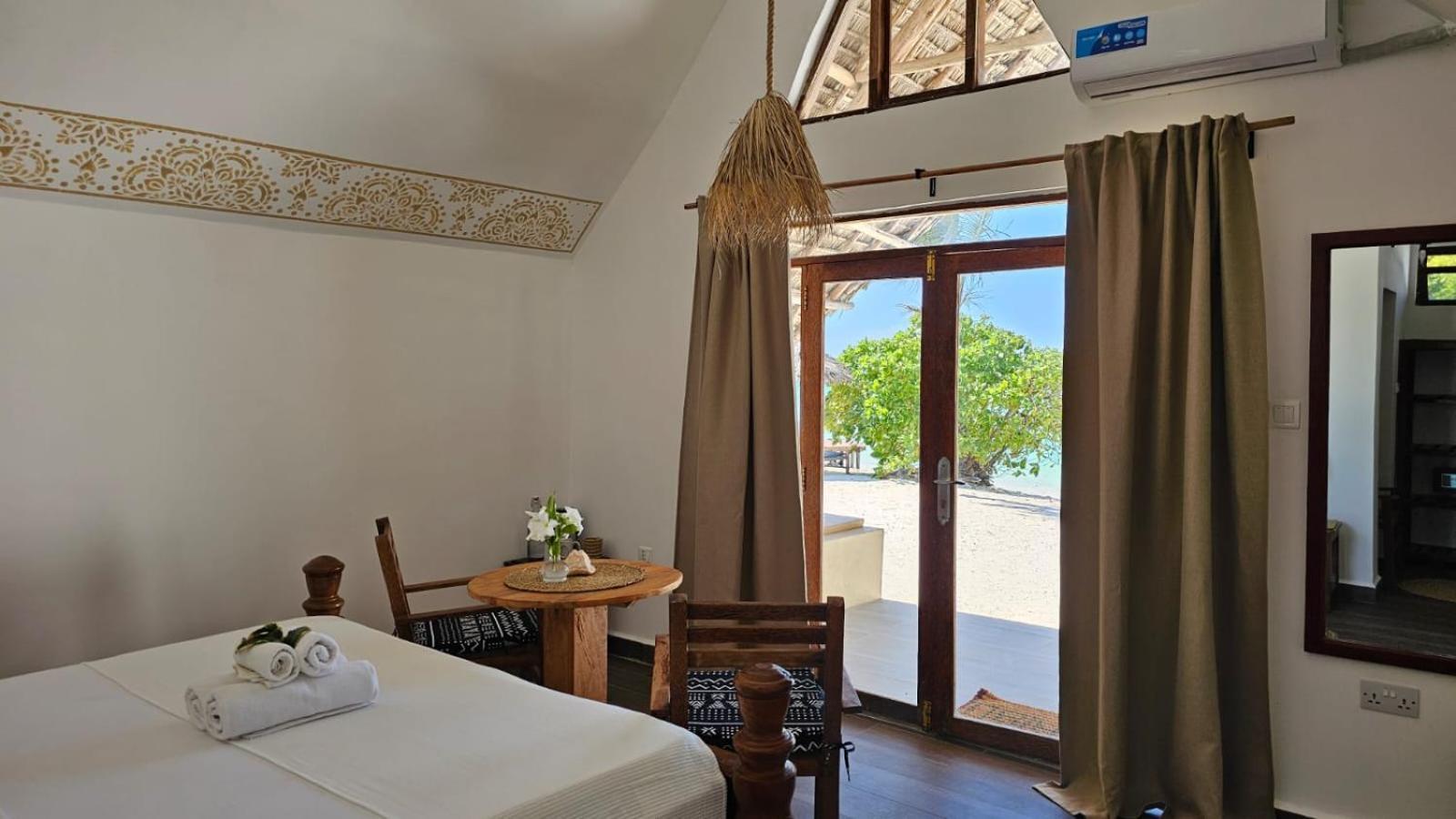 Juana Ocean Villas Makunduchi Экстерьер фото